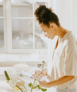 Mindful Living: Cultivating Awareness and Presence in Daily Life