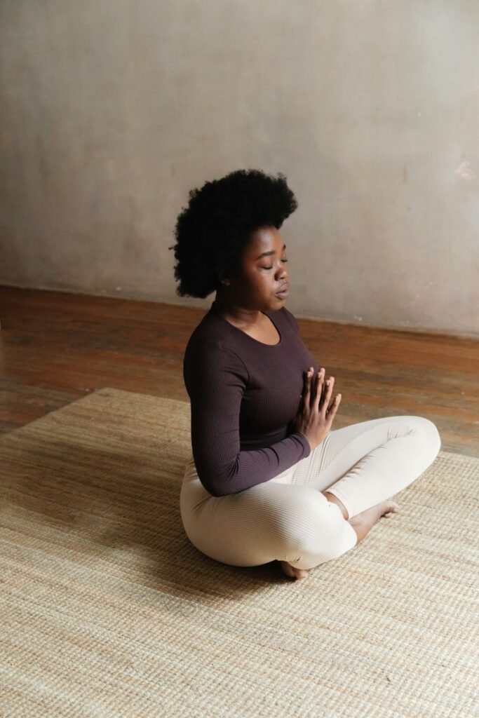 How Meditating Reduces Stress